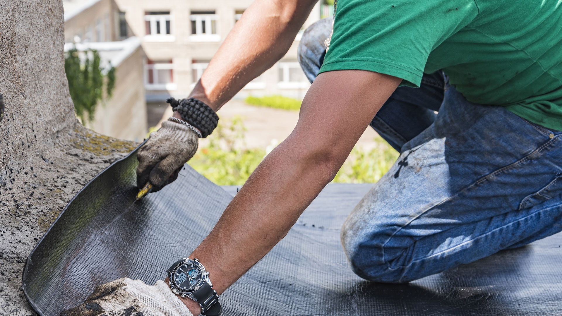 Our professional flat roofing solutions offer long-lasting protection for garages, extensions, and commercial spaces. We install and repair flat roofs with expert precision, using top-quality materials to prevent water pooling and leaks.